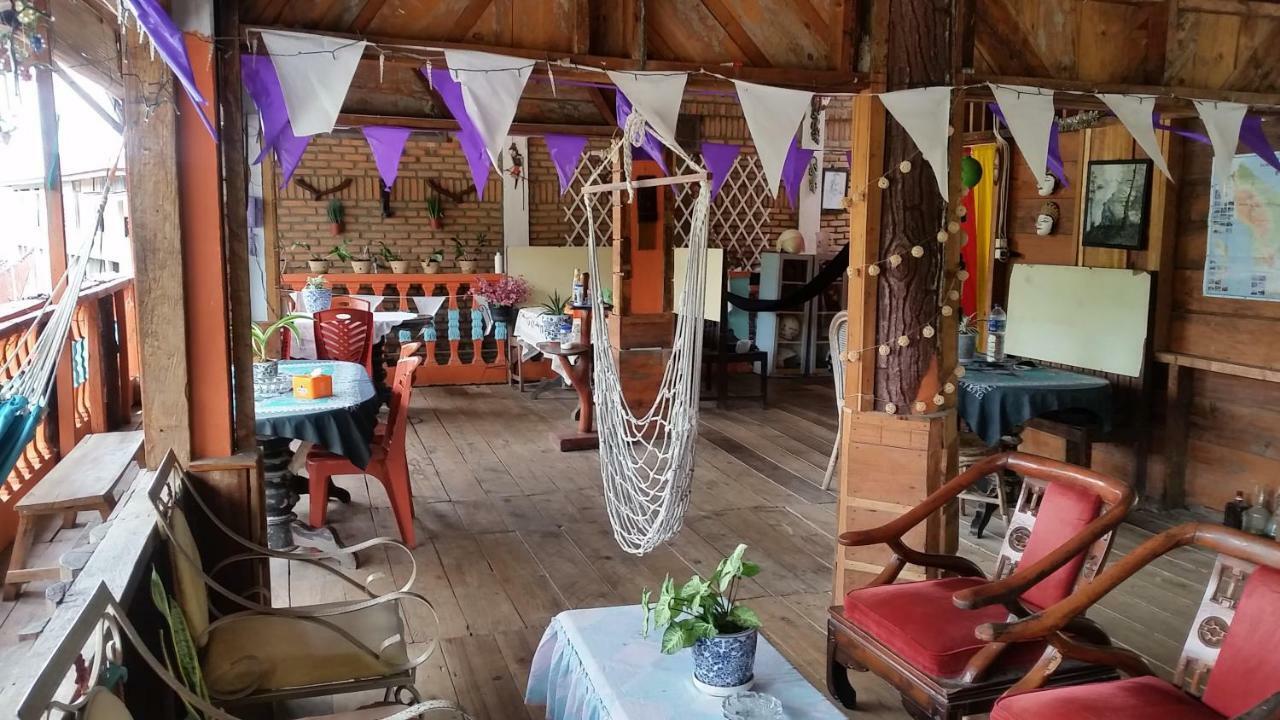 Sibayak Guesthouse Tuk Tuk Eksteriør bilde
